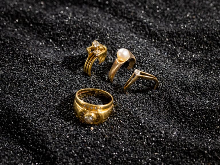 Read more about the article Used Gold: A Smart Way to Get Cash for the Festive Season