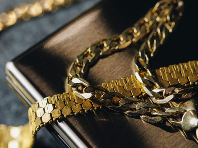 Read more about the article From First Move to Flow State: How Gold Investing Builds Momentum